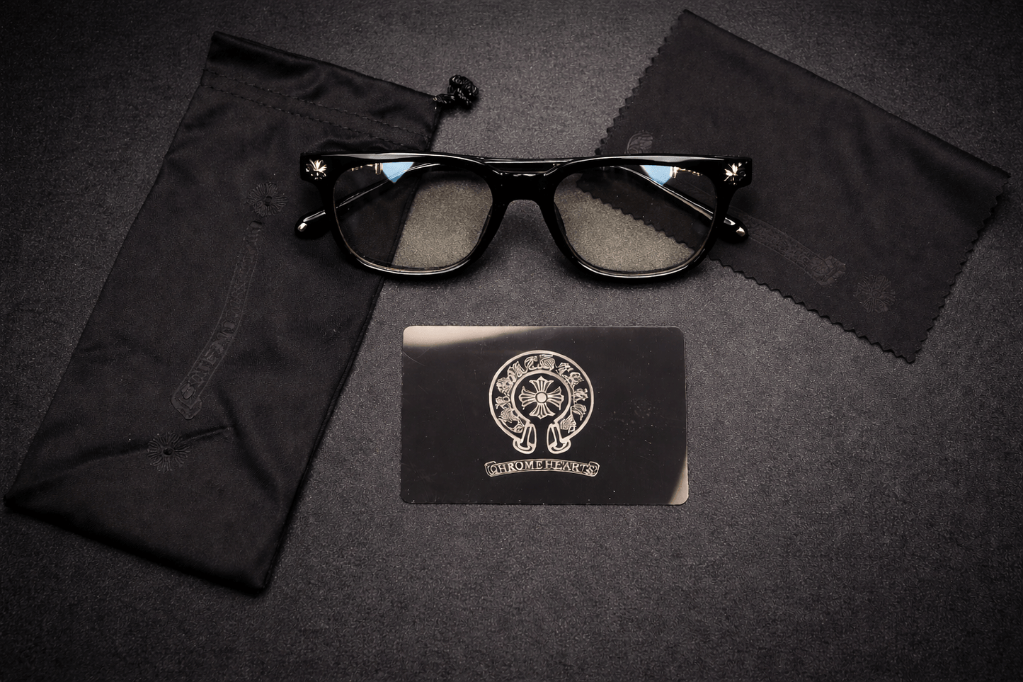 LUNETTES SIGNATURE ULTRA TENDANCE – MONTURE ÉLÉGANTE ET CONFORT MODERNE