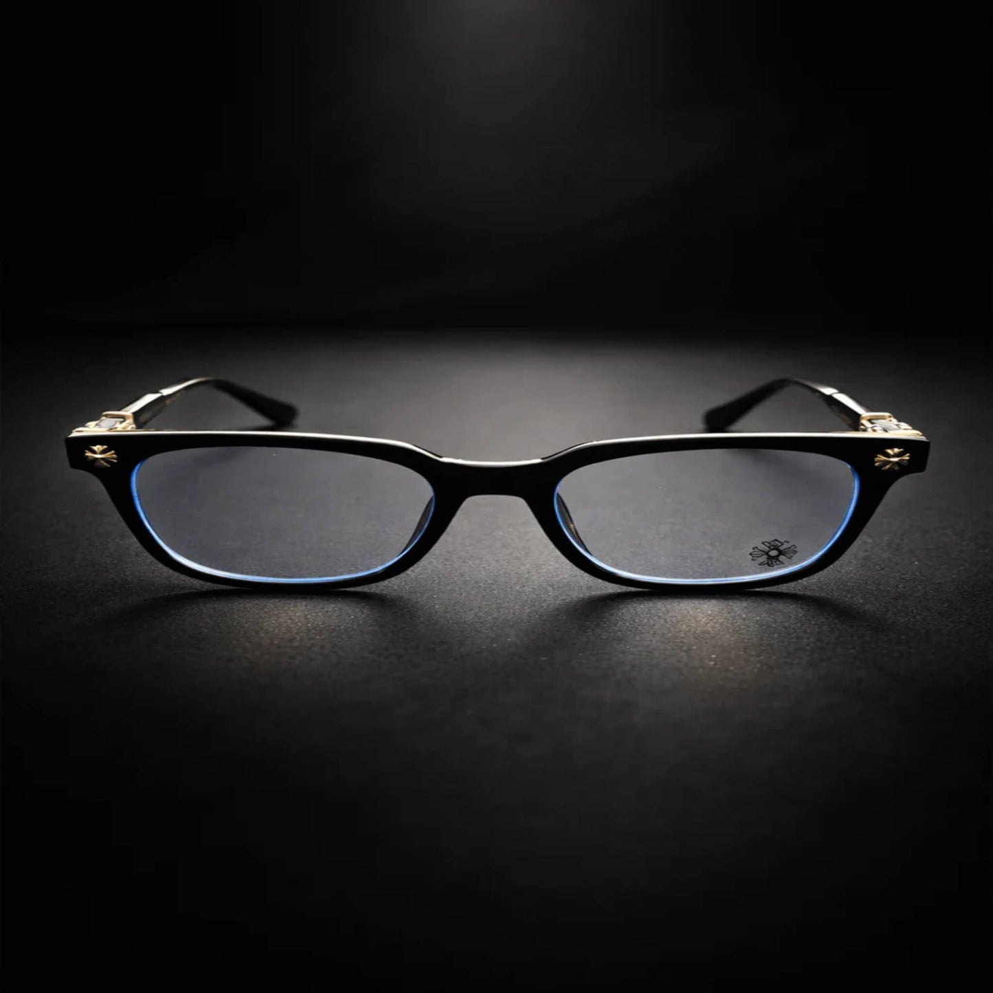 SIGNATURE BOLD – MONTURE CARRÉE À PRÉSENCE IMPOSANTE