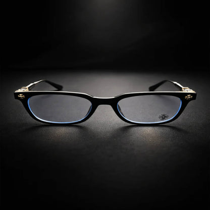 SIGNATURE BOLD – MONTURE CARRÉE À PRÉSENCE IMPOSANTE