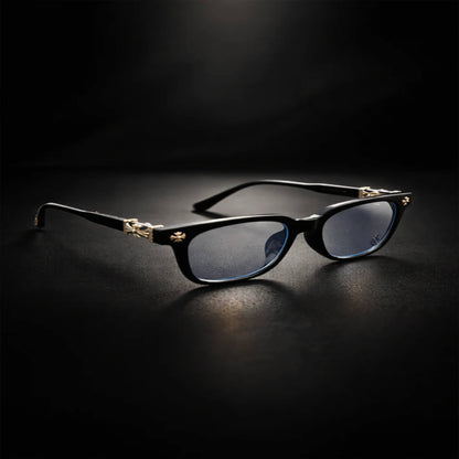 SIGNATURE BOLD – MONTURE CARRÉE À PRÉSENCE IMPOSANTE